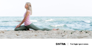 Yoga na Praia das Maçãs regressa com aulas gratuitas