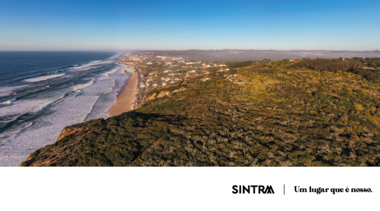 Passeio pedestre pelos caminhos da Praia da Adraga à Praia Grande